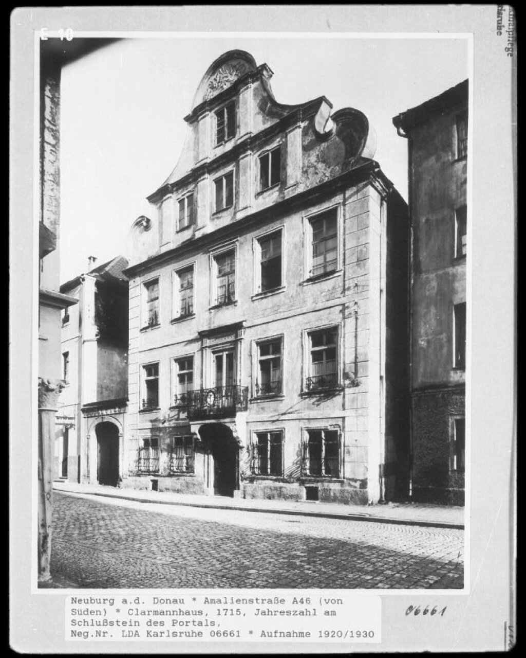 Historisches Bild des Gebäudes in der Amalienstraße.